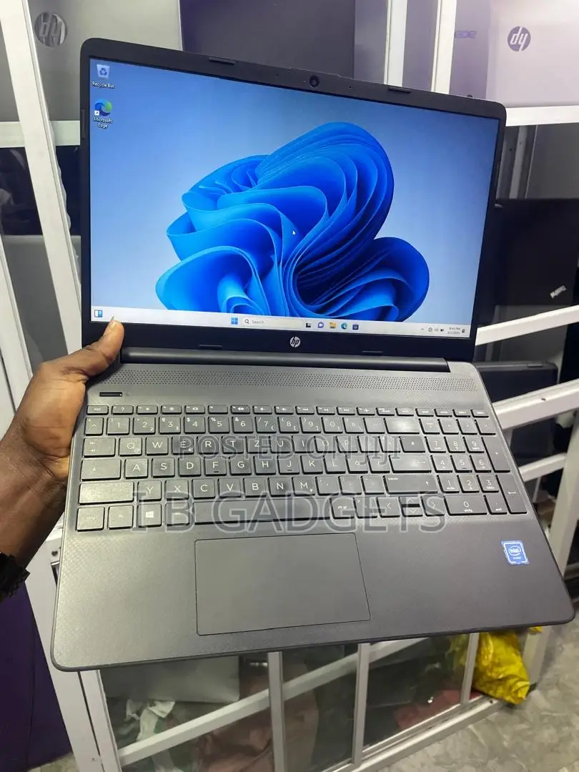 Laptop HP 15s 8GB Intel Celeron SSD 256GB