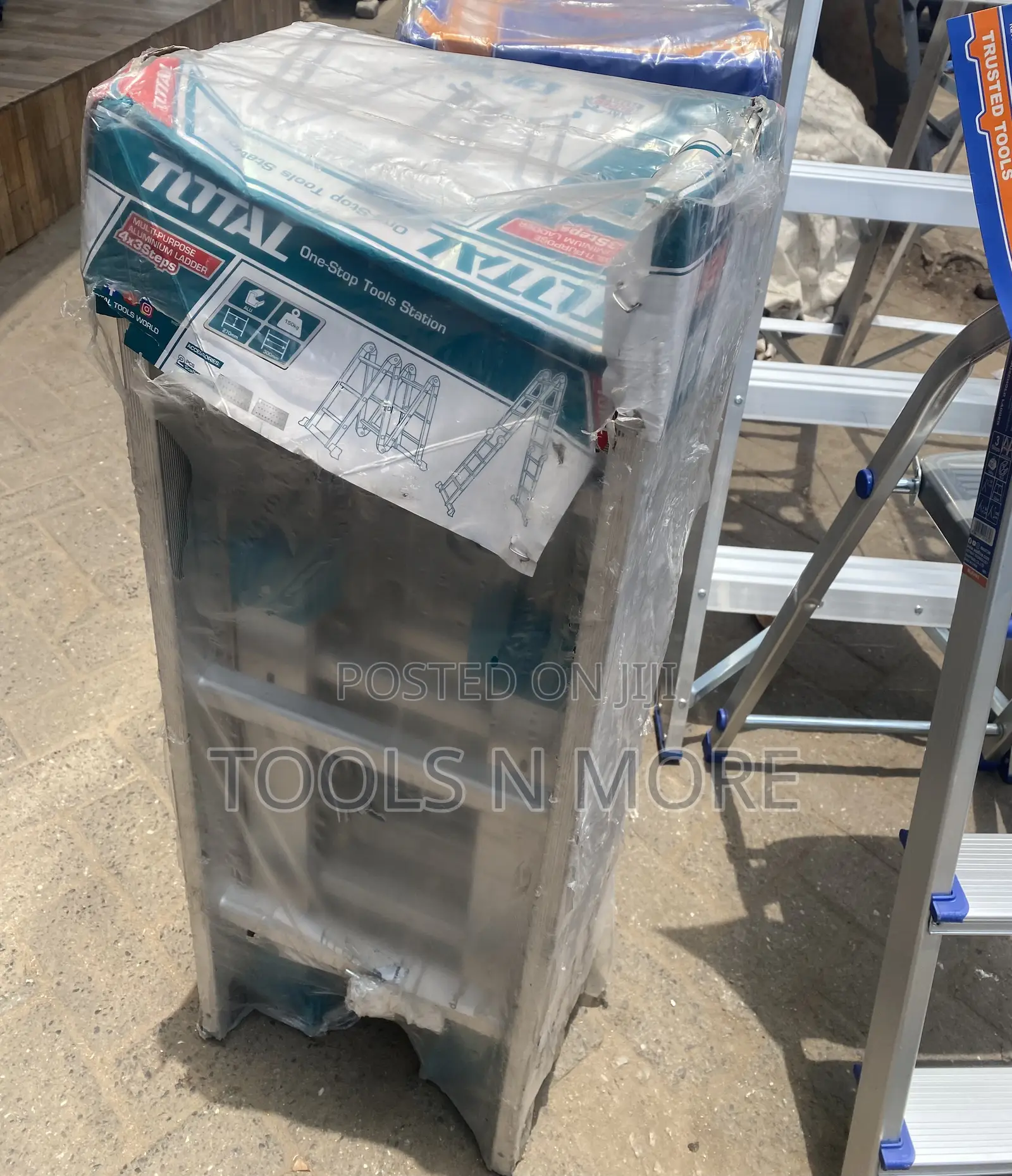 Total Multi Purpose Ladder (4 X 3 Steps)