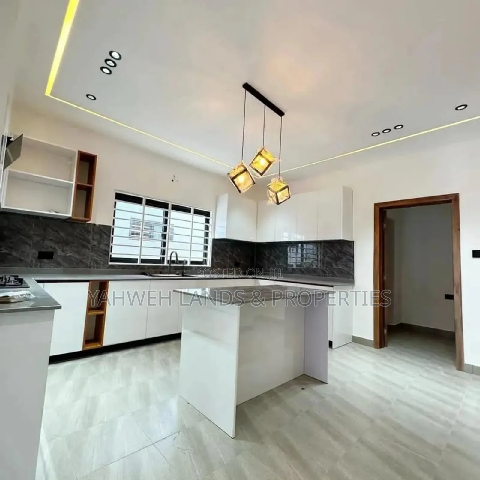 3bdrm House in Oyarifa for sale