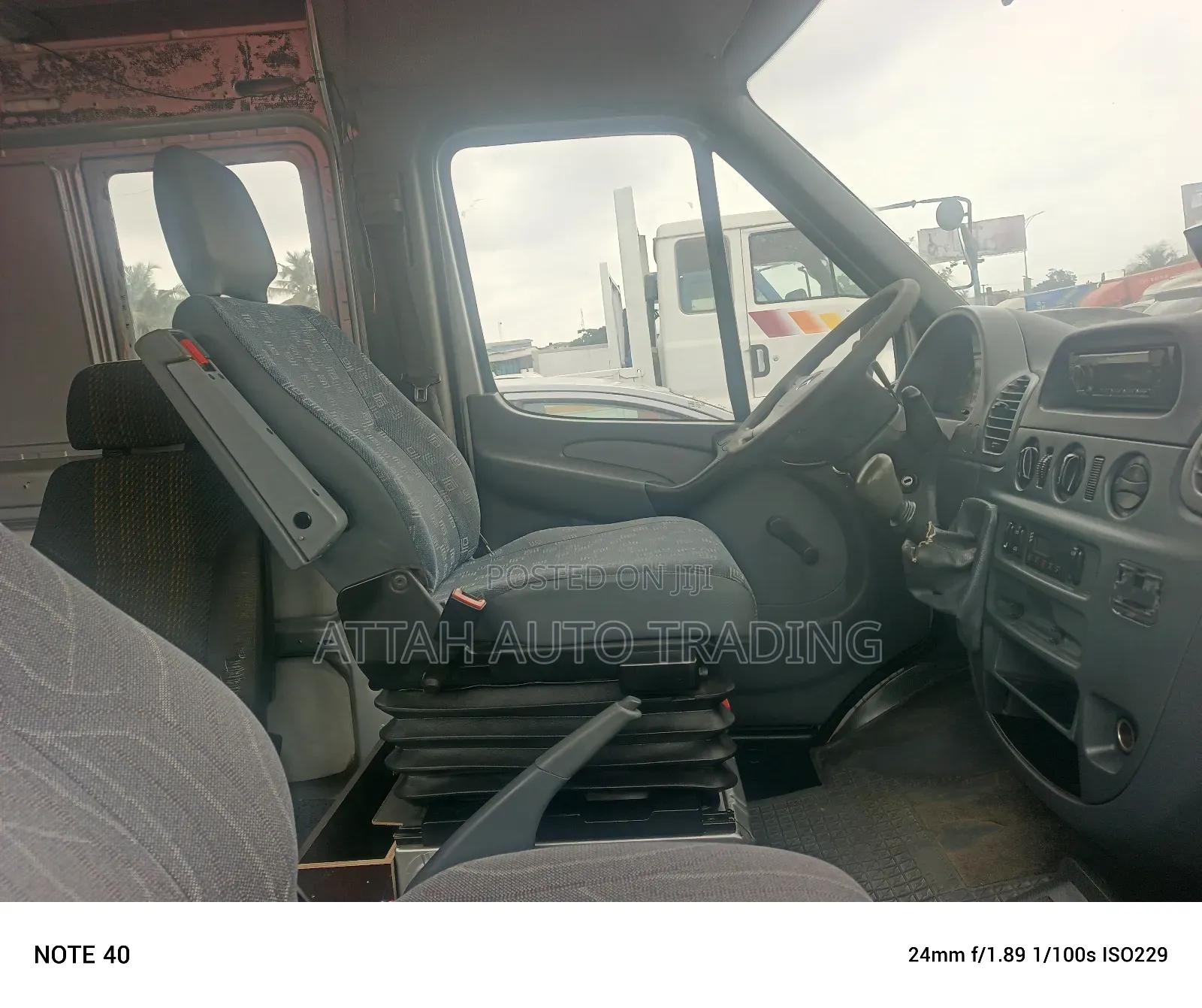 Mercedes-Benz Sprinter 2000 Silver