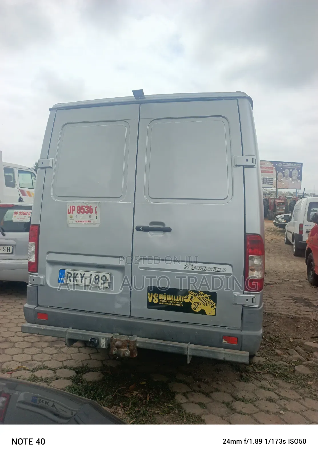 Mercedes-Benz Sprinter 2000 Silver