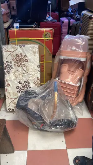 Baby Cot, Car Seater and Bathset With Stand