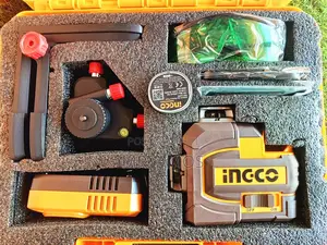 0-35m Cordless 3d Laser Level With 12 Green Lines - Hll301201