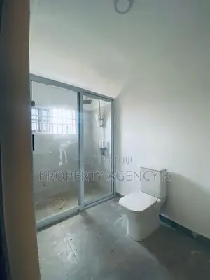3bdrm Apartment in Kfs, Weija for rent