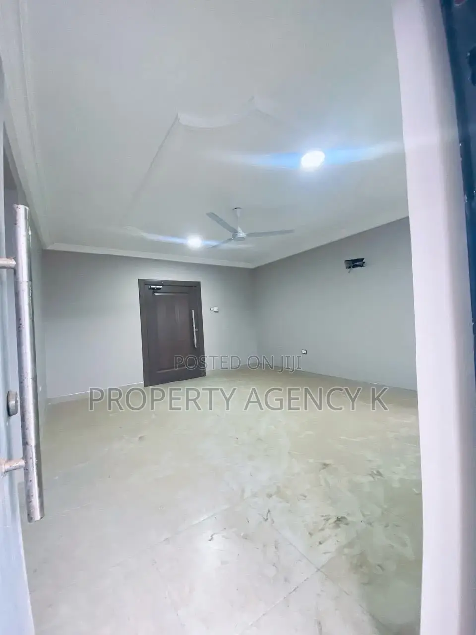 3bdrm Apartment in Kfs, Weija for rent