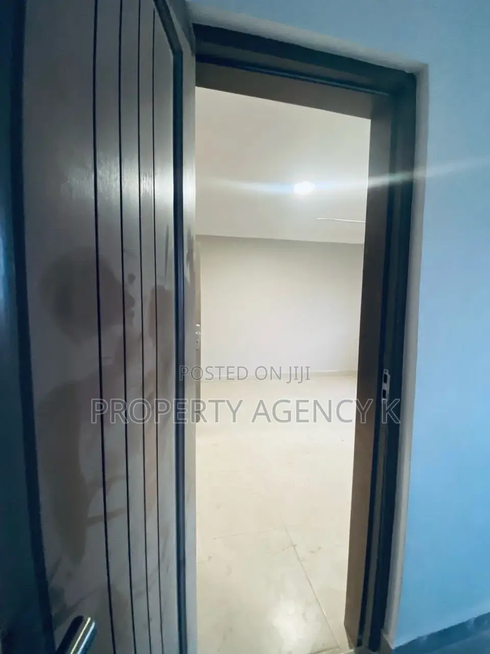 3bdrm Apartment in Kfs, Weija for rent