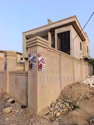 4bdrm House in Pokuase Ayawaso for sale