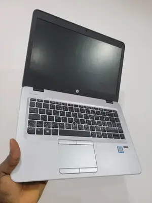 Laptop HP EliteBook 1030 8GB Intel Core i7 SSD 256GB