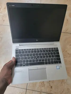 Laptop HP EliteBook 1030 8GB Intel Core i7 SSD 256GB