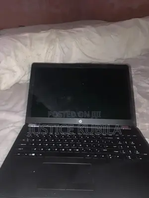 Laptop HP Pavilion 15 4GB Intel Celeron HDD+SSD 500GB