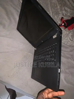 Laptop HP Pavilion 15 4GB Intel Celeron HDD+SSD 500GB