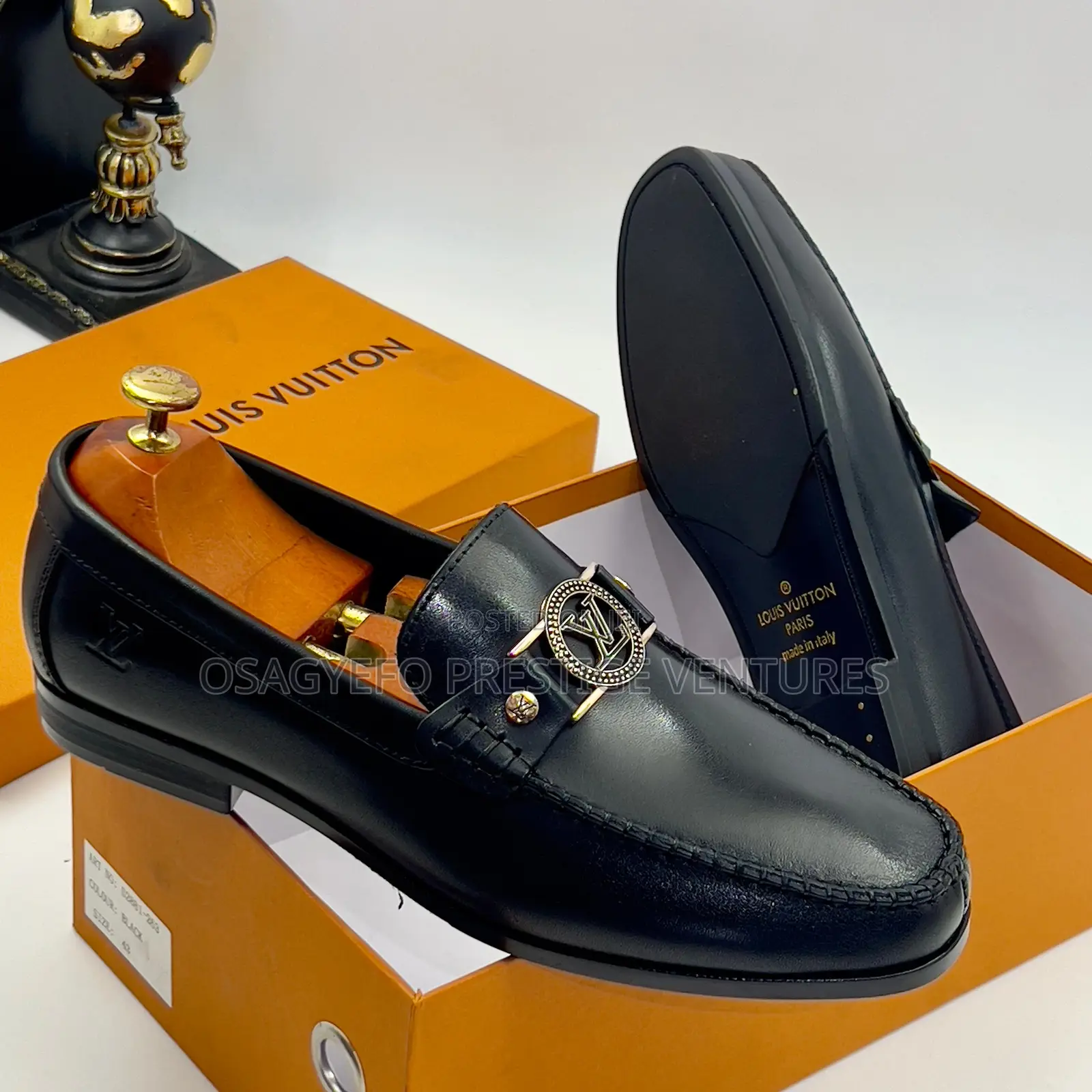 High Quality *Louis Vuitton Black* Shoe