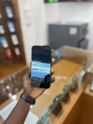 Apple iPhone 13 128 GB Green