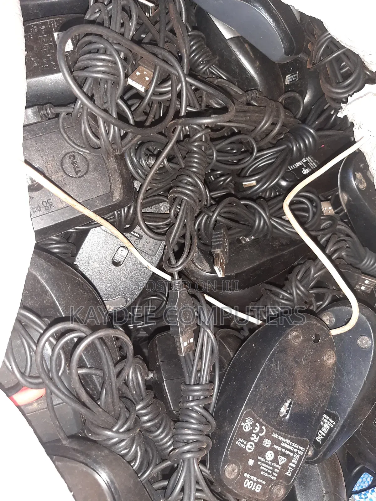 Keyboard And Mouse Available In Large Quantity