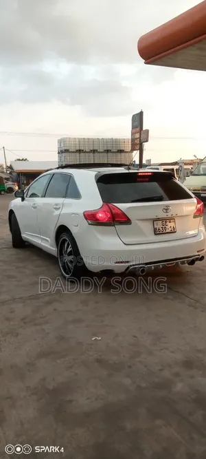 Toyota Venza XLE 4dr Wagon (2.7L 4cyl 6A) 2014 White