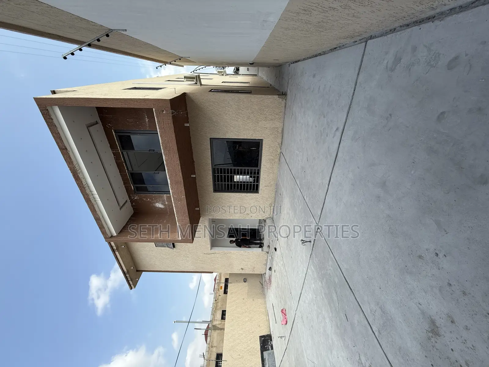4bdrm House in Skm, Lake Side Estate for sale