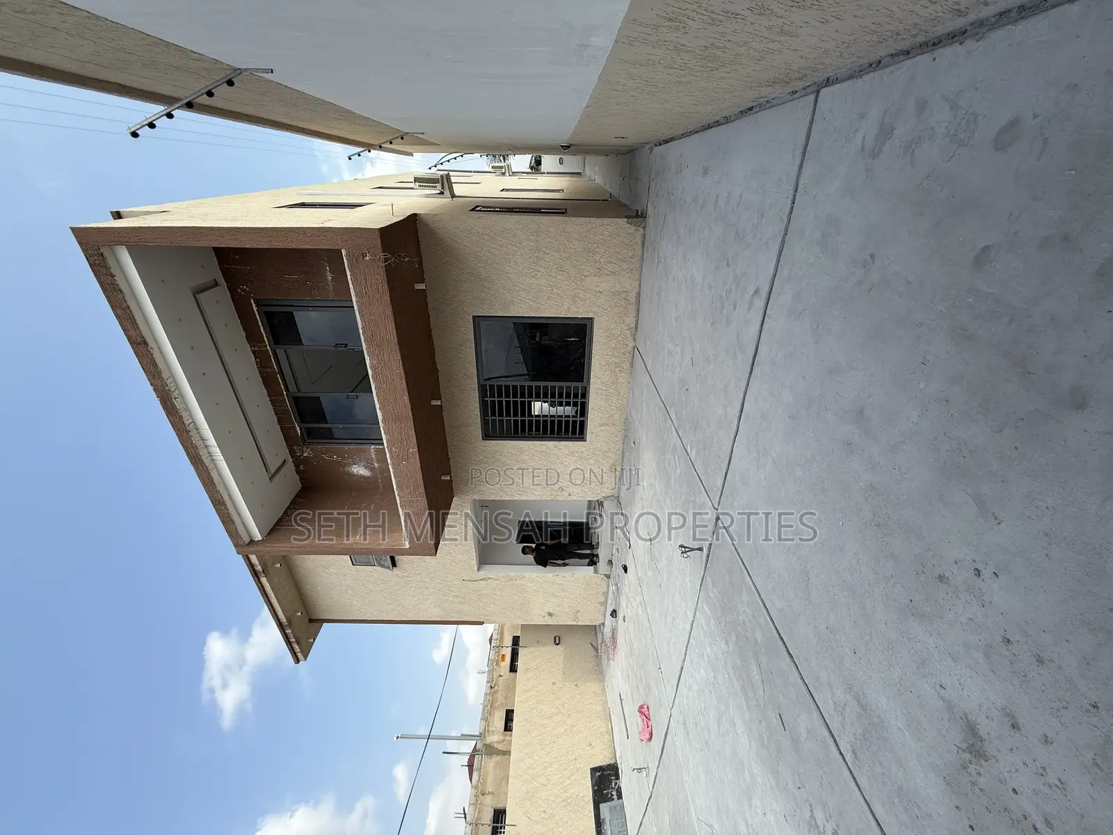 4bdrm House in Skm, Lake Side Estate for sale