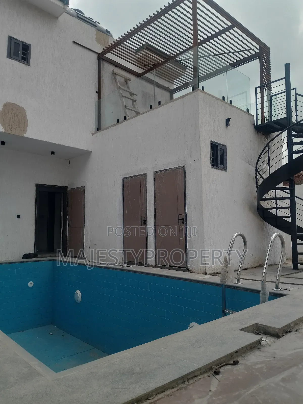 Newly Built Three 3bedrooms Luxury Self-Compound for Sale at Spintex