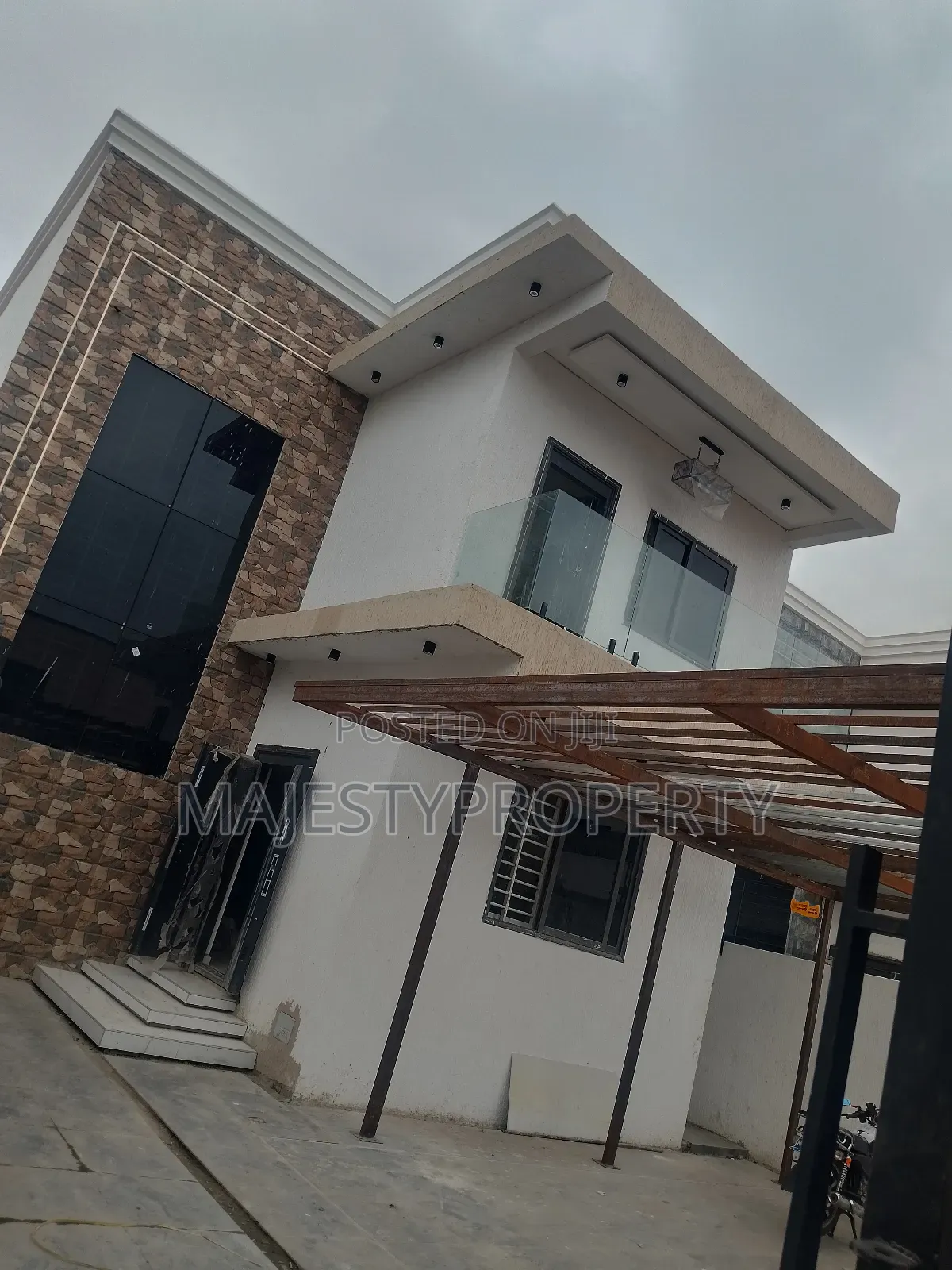 Newly Built Three 3bedrooms Luxury Self-Compound for Sale at Spintex