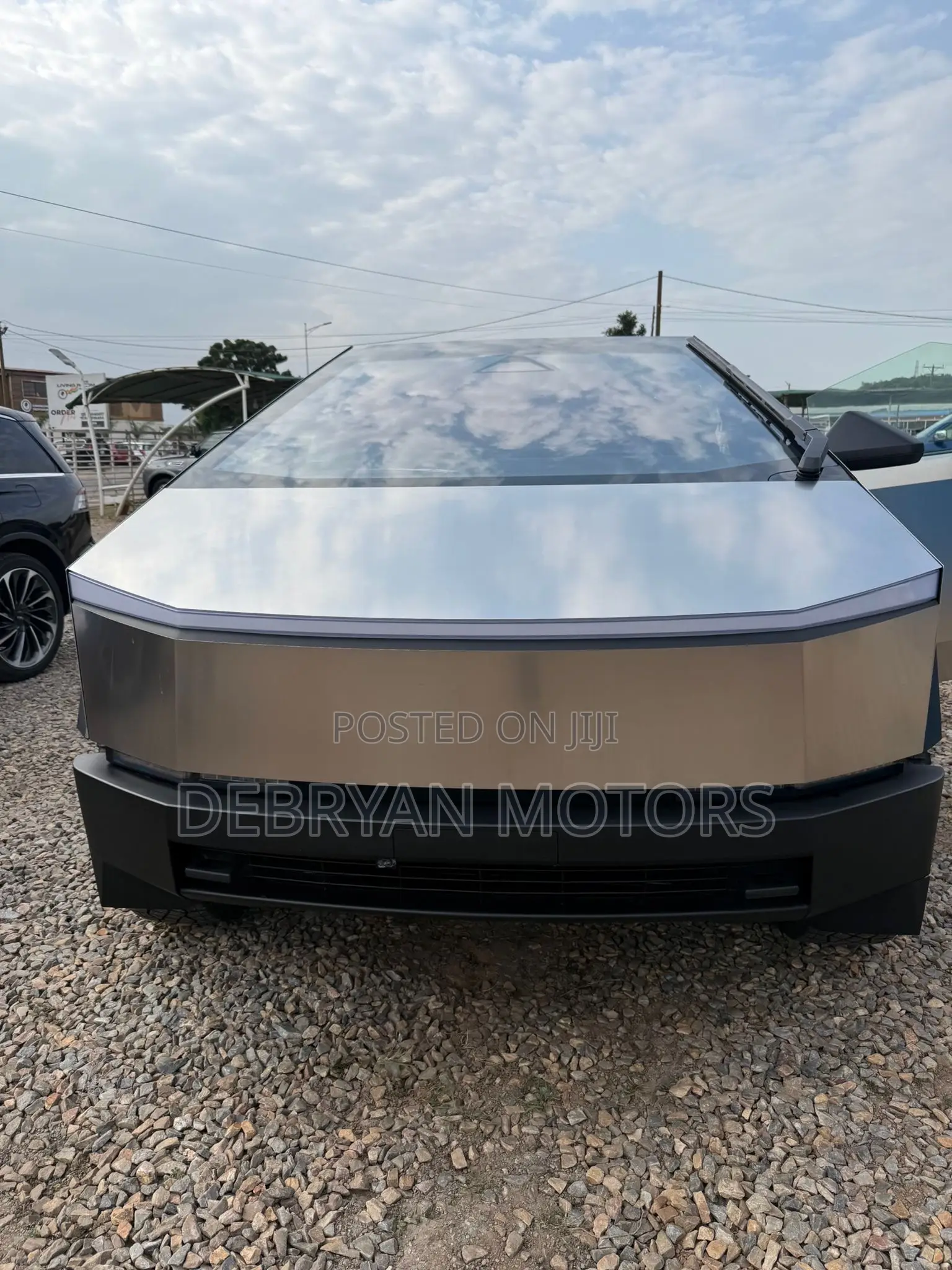 Tesla Cybertruck 173 kWh Cyberbeast AWD 2024 Silver