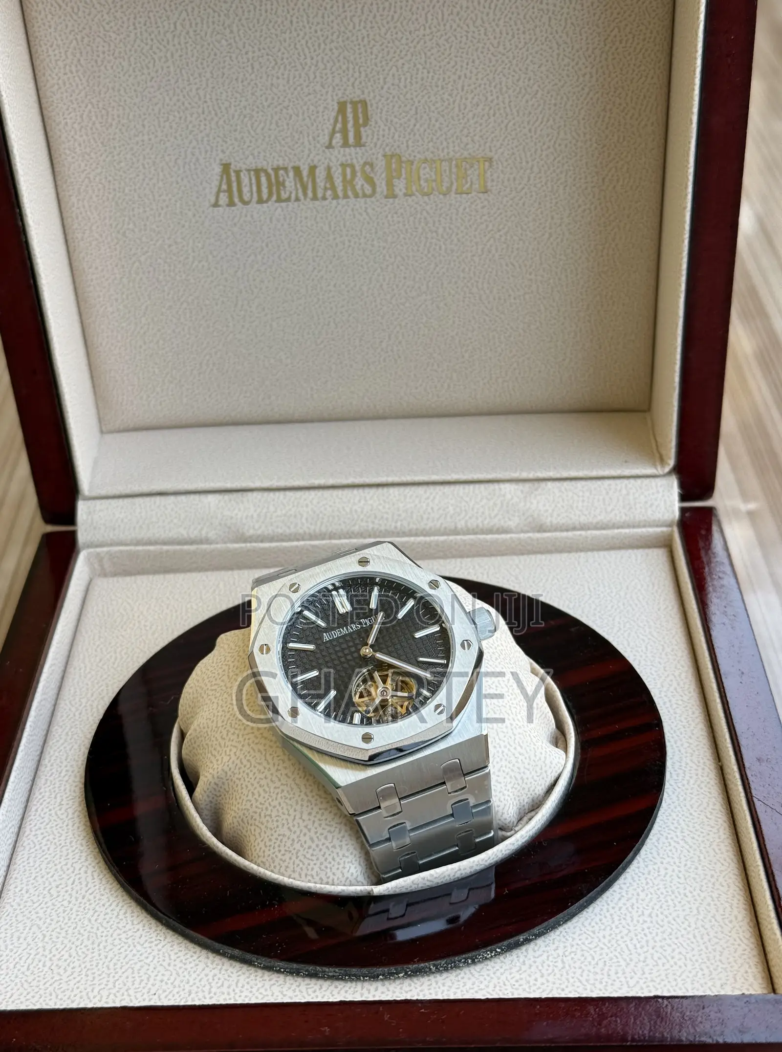 Audemars Piguet Royal Oak Stainless Steel Automatic – Silver Dial