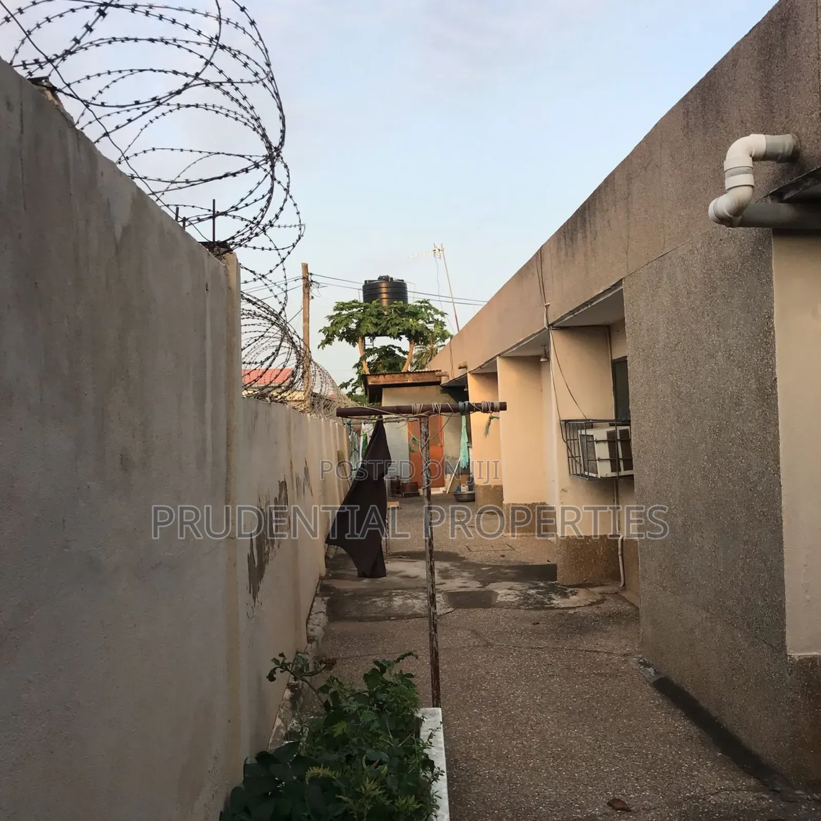 4bdrm House in Dansoman for sale
