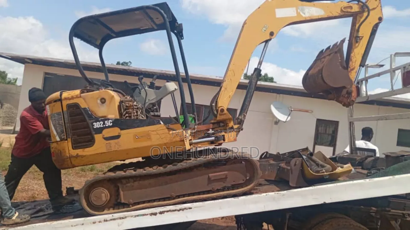 Mini Excavator For Rent