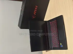 Laptop MSI GF65 Thin 10UE 16GB Intel Core I7 SSD 512GB