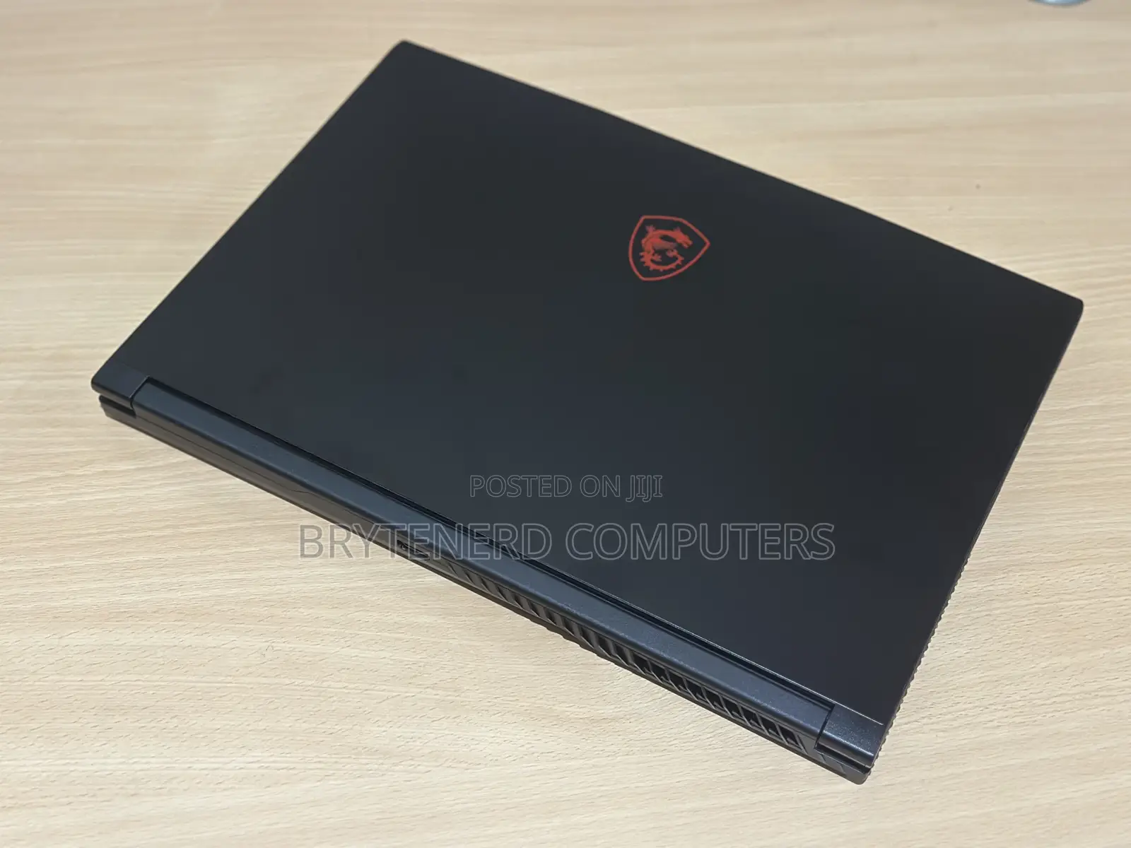 Laptop MSI GF65 Thin 10UE 16GB Intel Core I7 SSD 512GB