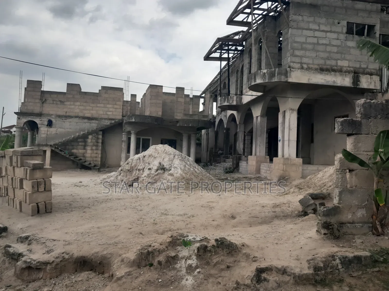 26 Bedrooms Hotel for Sale at Parkoso ( Near Asokore Mampong)