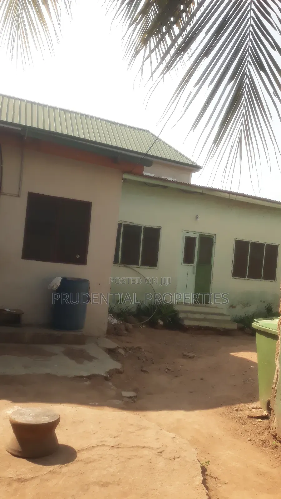 3bdrm House in Achimota for sale