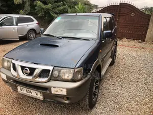 Nissan Xterra 2002 Blue
