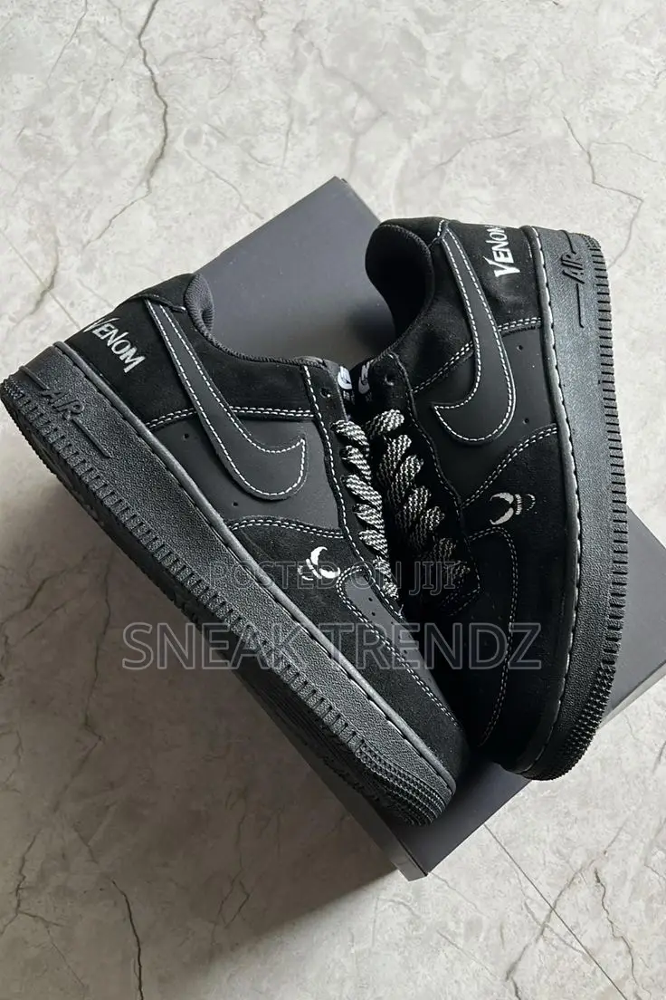 Nike Air Force 1 Og Venom Black