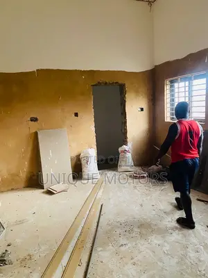 An Executive 4bedroom en-Suite House
