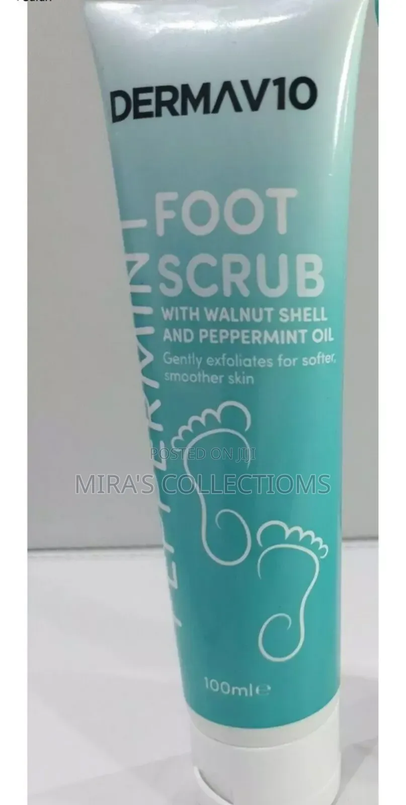 Dermav10 Peppermint Footscrub.
