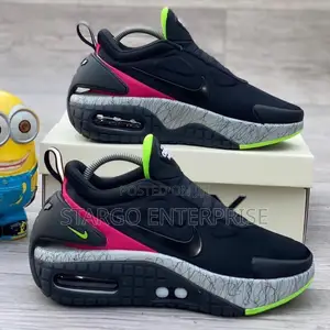 Nike Sneaker