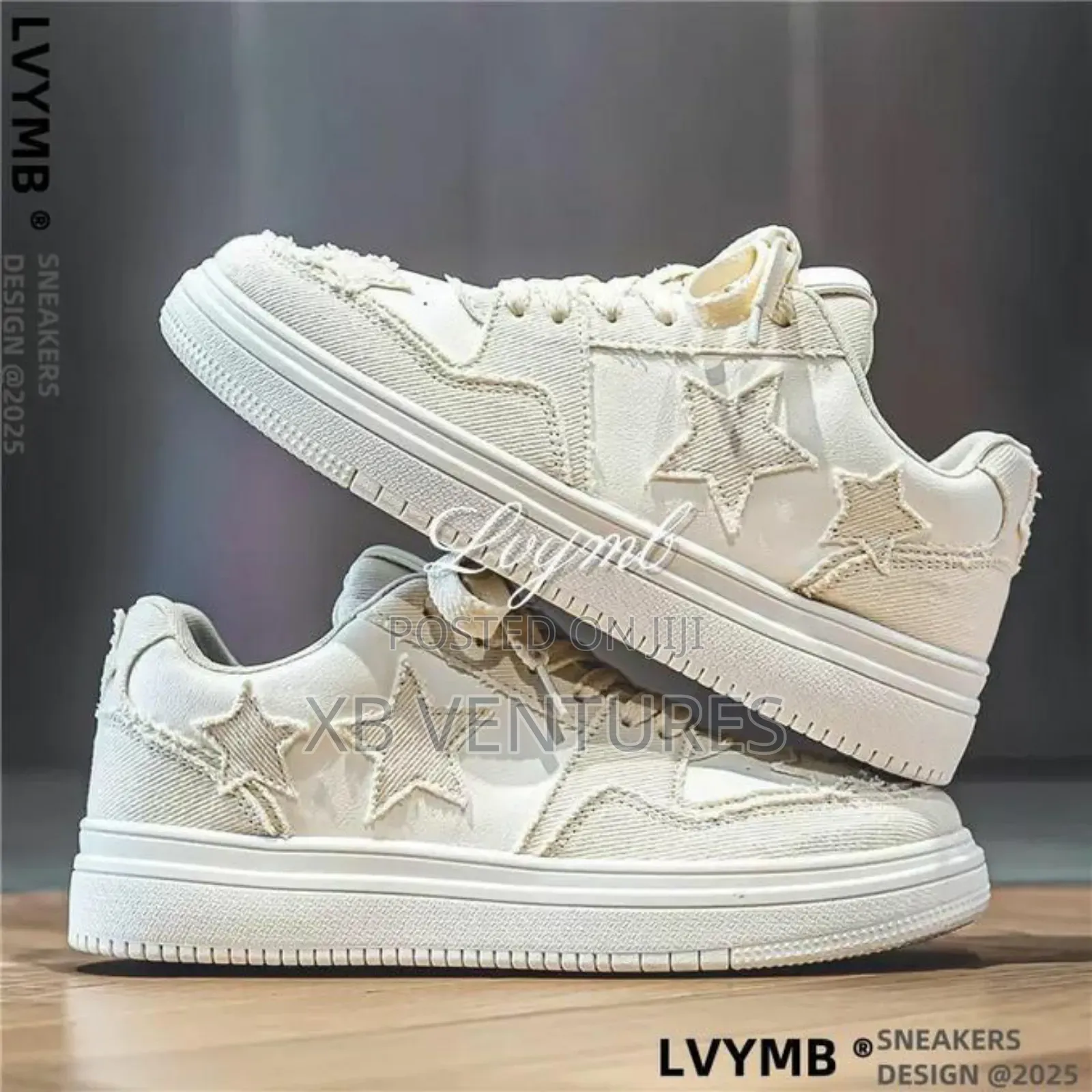 Star Design
Canvas
Fashion Sneaker
