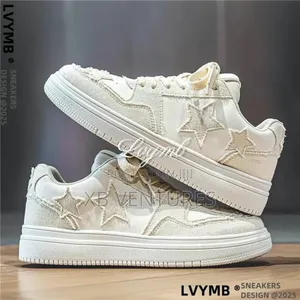 Star Design
Canvas
Fashion Sneaker
