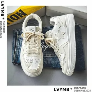 Star Design
Canvas
Fashion Sneaker