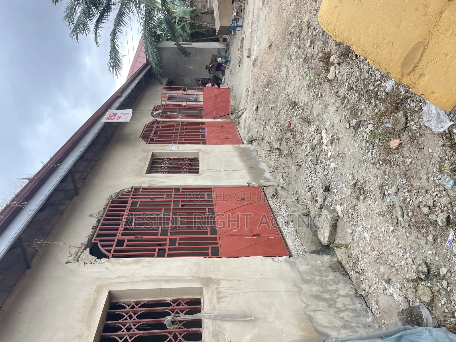 5bdrm House in Manhean for sale