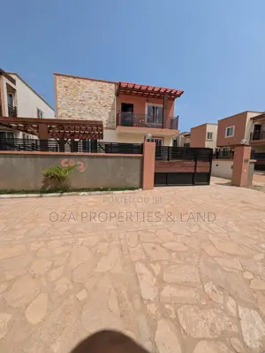 3bdrm House in Achimota, Mile 7 for rent