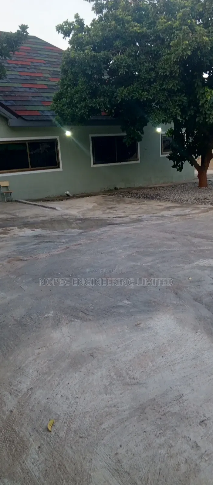 4bdrm House in Block Factory Close for sale
