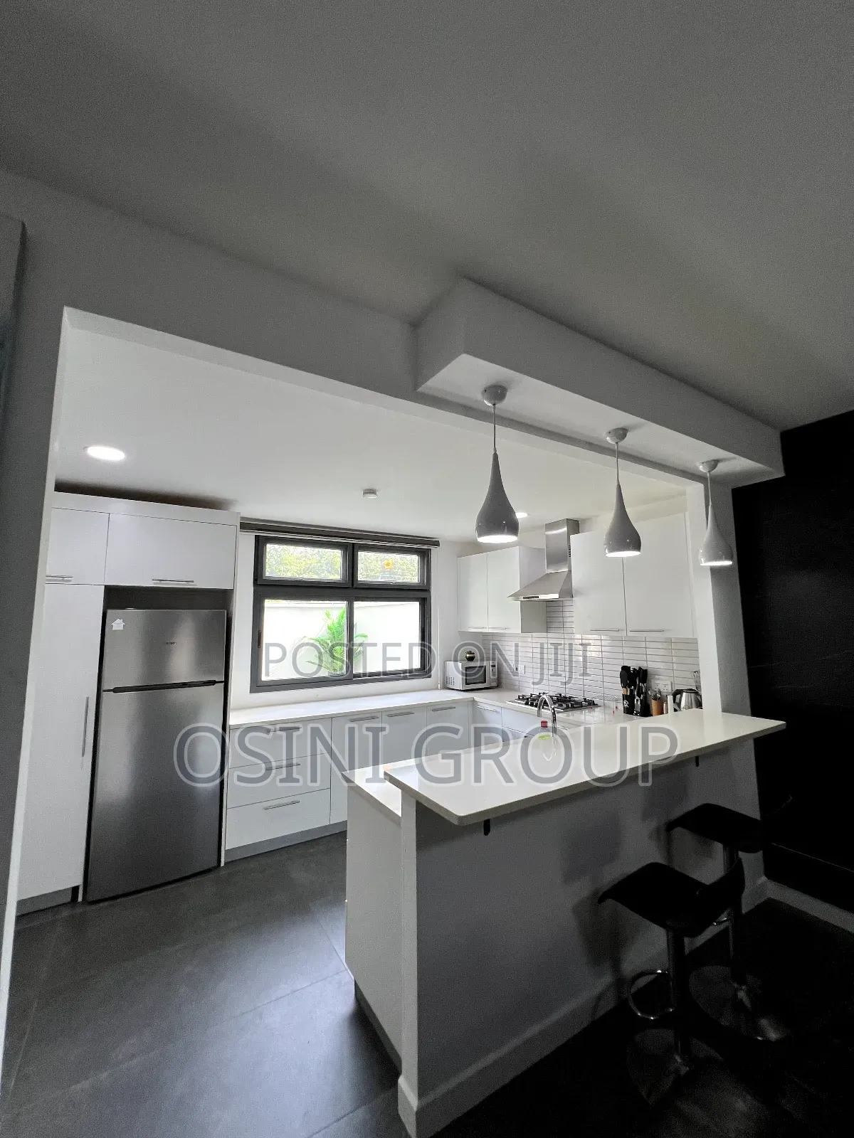 Furnished 2bdrm Townhouse / Terrace for rent