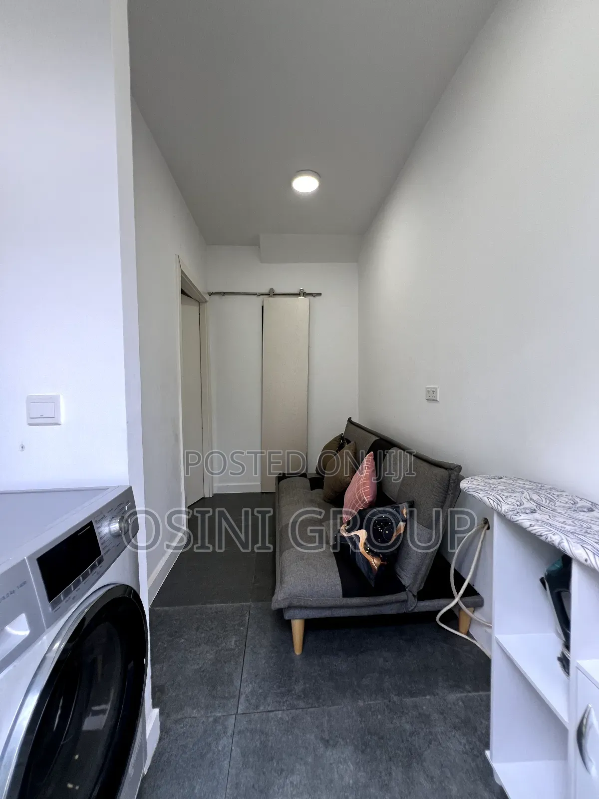 Furnished 2bdrm Townhouse / Terrace for rent