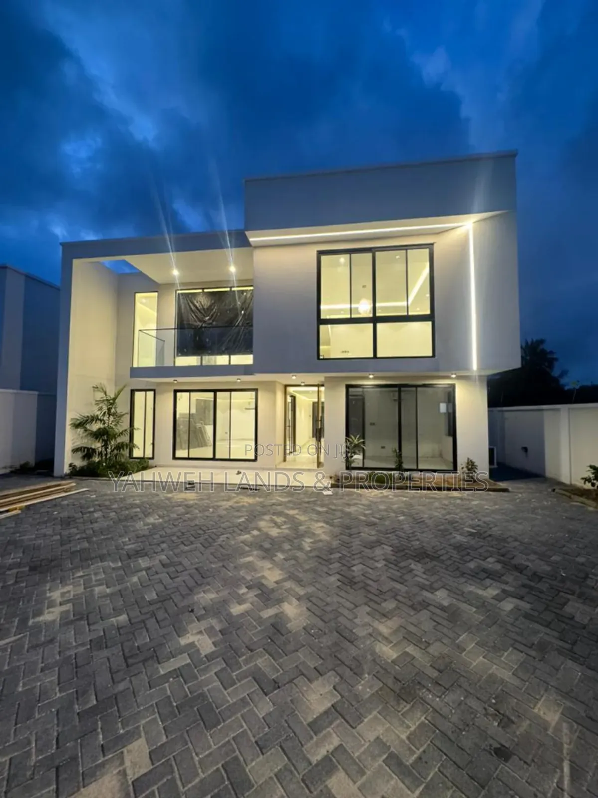 5bdrm House in Cantonments for sale