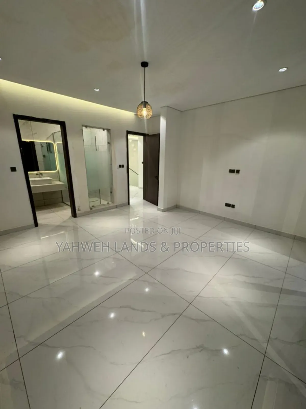5bdrm House in Cantonments for sale