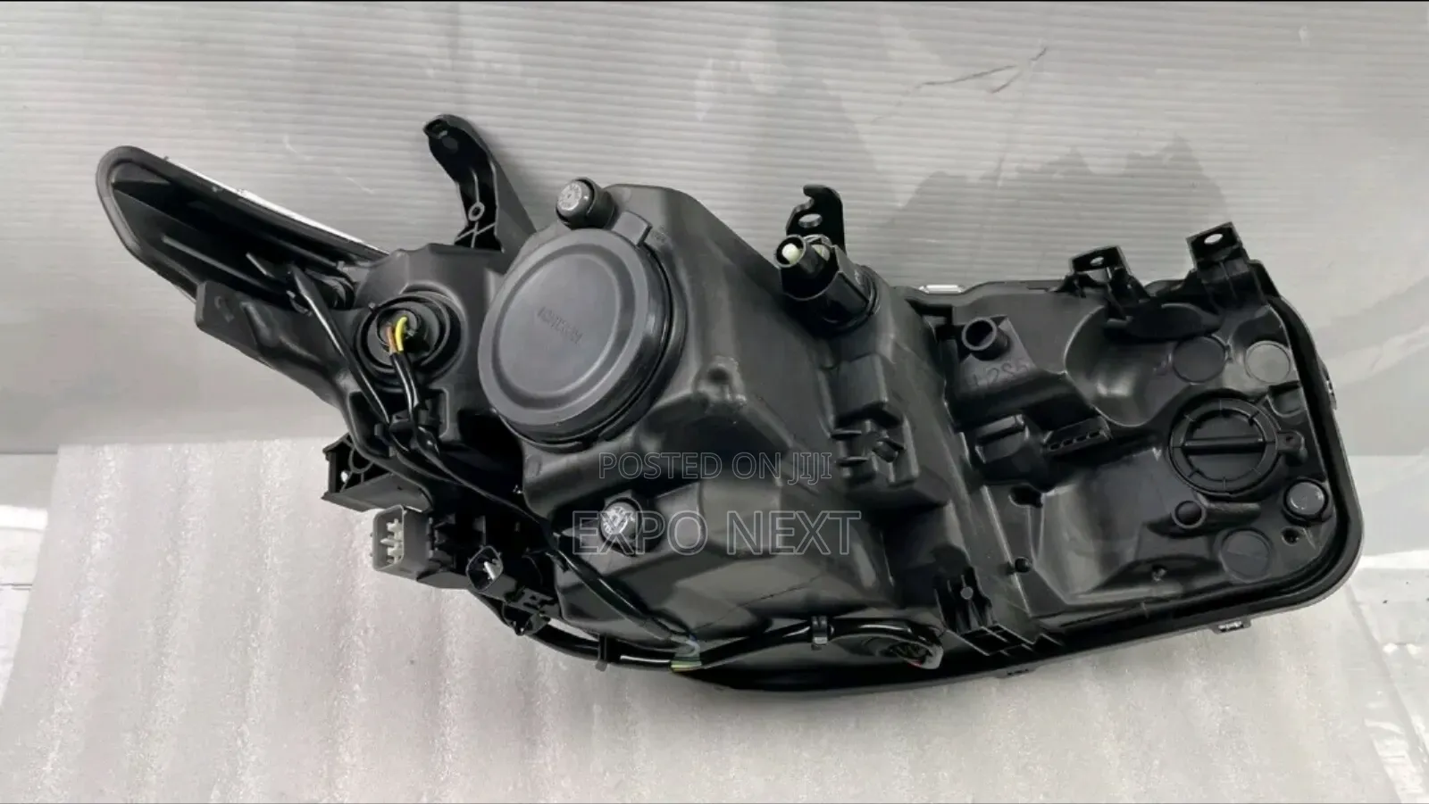 2016-2018 Toyota Corolla Scion Im Left Halogen Headlight Used