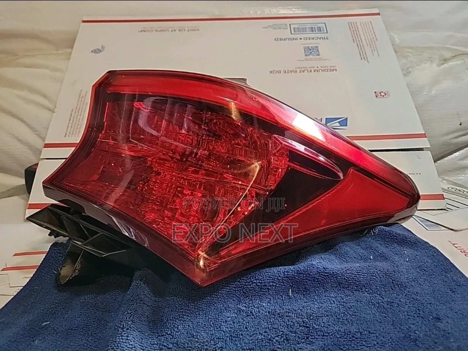 2016-2018 Toyota Corolla Scion Im Passenger Right Tail Light