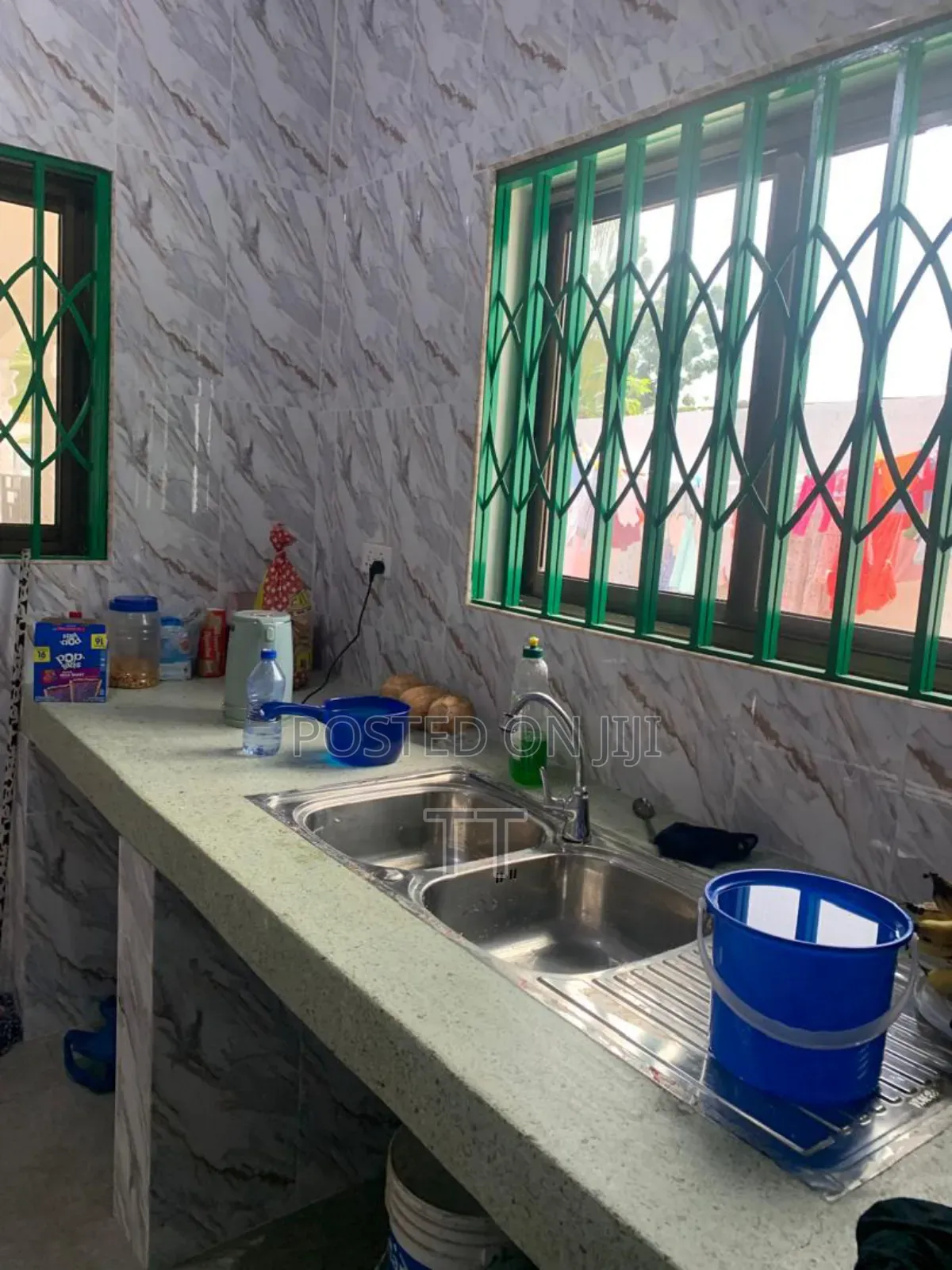 3bdrm Apartment in Teshie Agblezaa Off for rent