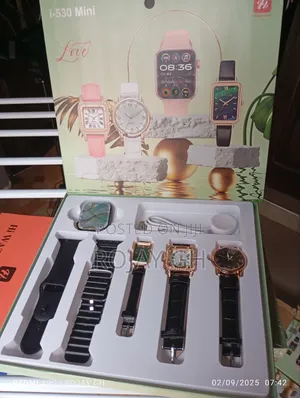 I-530 Smart Watch That Comes With 3 Female Quartz Watches - Black